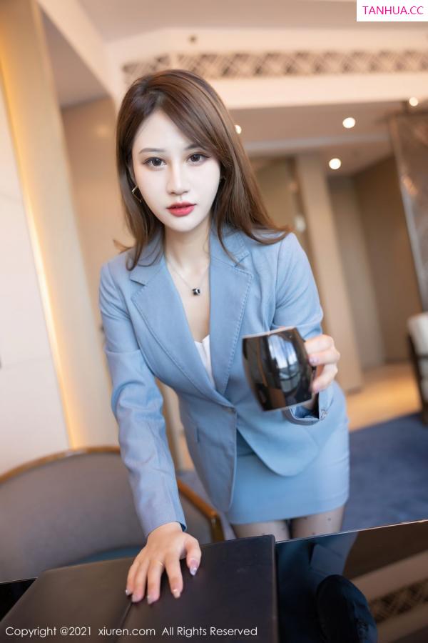 张欣欣 馨沁 [XiuRen]高清写真图 2021.10.26 No.4117 张欣欣第9张图片